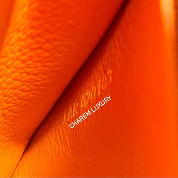 AUTHENTIC! 🤎 Goyard Saigon Top Handle Mini Brown🤎 Leather Crossbody Bag - Picture 13 of 13